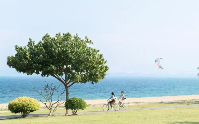 W Xiamen