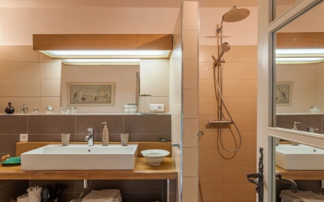 Beautiful Villa in Paradou With Swimming Pool