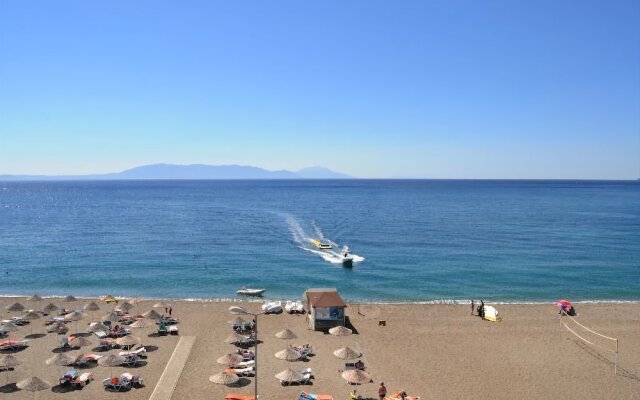 Dogan Beach Resort & Spa Hotel