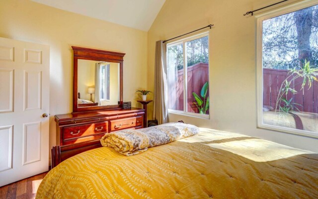 Fallbrook Vacation Rental: 3 Mi to Wineries!