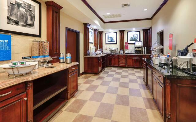 Hampton Inn & Suites Dallas-Arlington-South