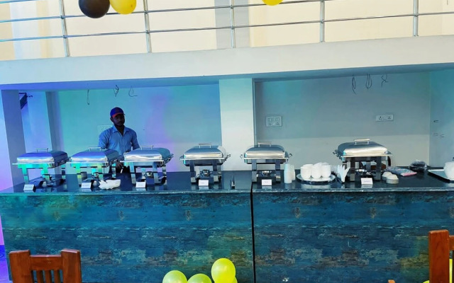 Gracious by Vishesh Hotels & Home Stay