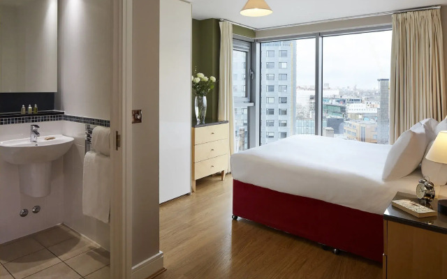 Marlin Aldgate Tower Bridge