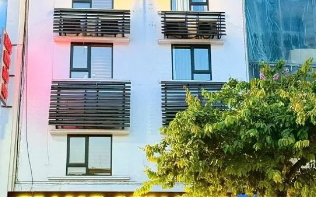 Giang Son Hanoi Hotel – Exterior – Hanoi