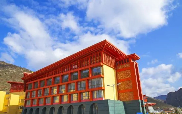 Luya Mountain International Hotel