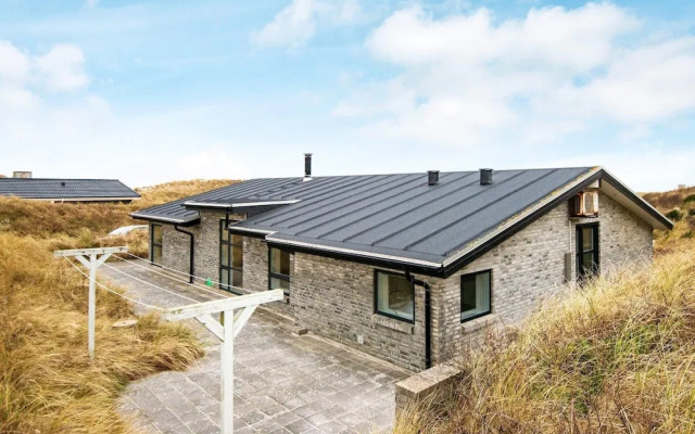 5 Star Holiday Home in Henne