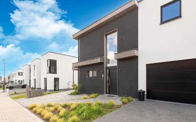 Cozy Apartment Near the Beach