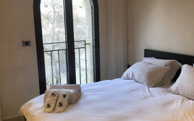 Mamilla's Penthouse