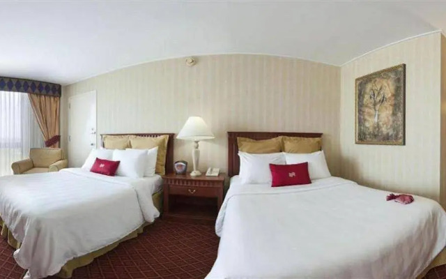 Clarion Hotel Empire Meadowlands