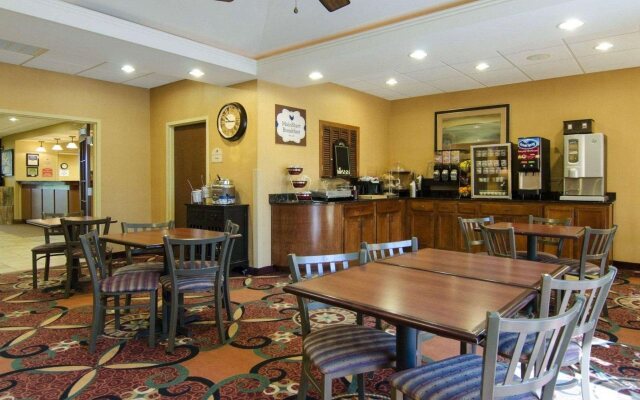 Affordable Suites of America Rogers - Bentonville