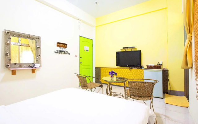 16 Alley Hostel