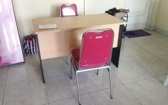 SPOT ON 93442 Widya Homestay SyariahNearBandara Sultan Syarif Kasim II