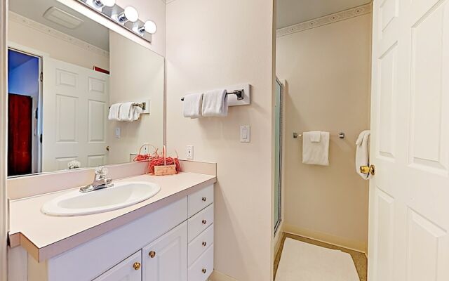 5870 Cloverdale - 4 Br Home