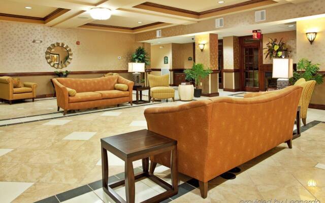 Holiday Inn Express & Suites Ocean Springs, an IHG Hotel