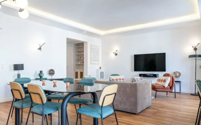 Lavie Maison the Spacious