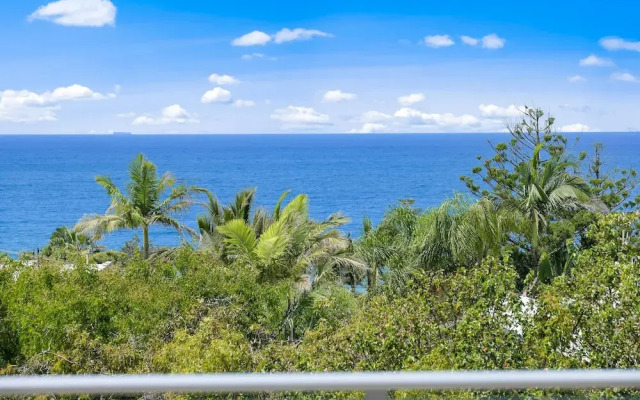Crystal Shores Sunshine Beach