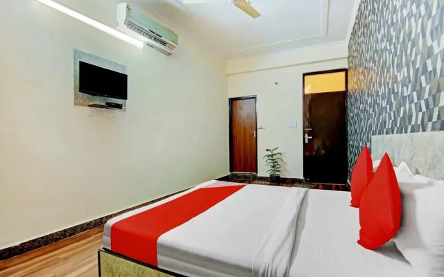 The Rosewood Hotel by OYO Rooms