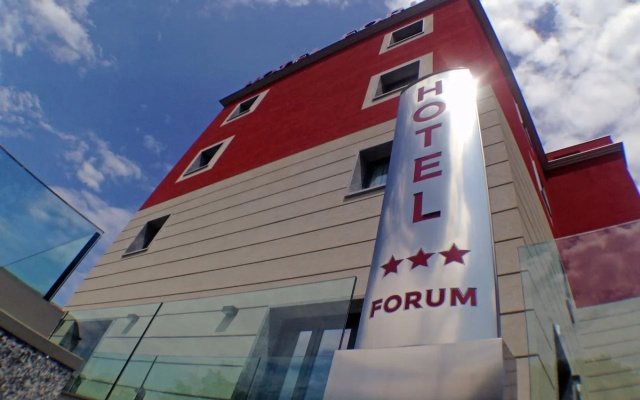 Hotel Forum