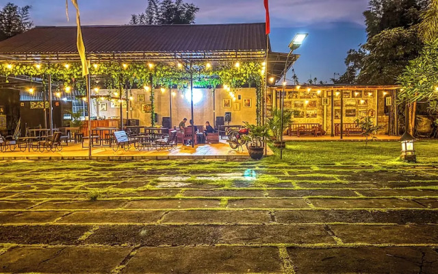 Villa Padiku at Semana