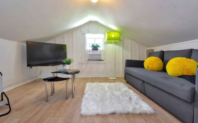 Gorgeous 2br with Garden and BBQ :)