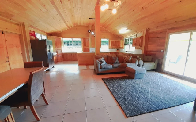 Pinard's Mountain Resort - Cottage 10