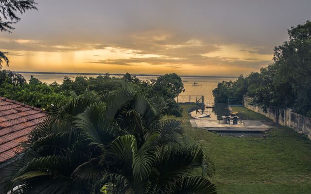 The Lagoon Villa