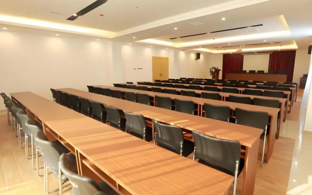 GreenTree Inn Anyang Neihuang County Zaoxiang Avenue