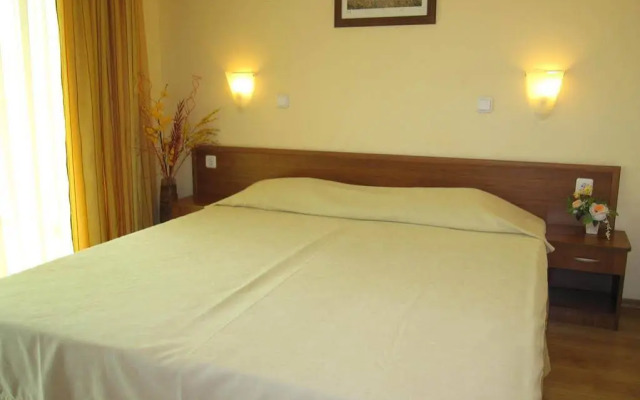 Tabanov Beach Hotel