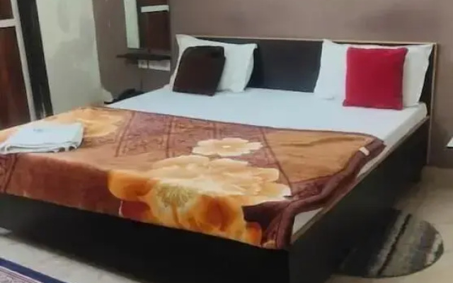 Uphar Homestay - Hotel & Restaurant