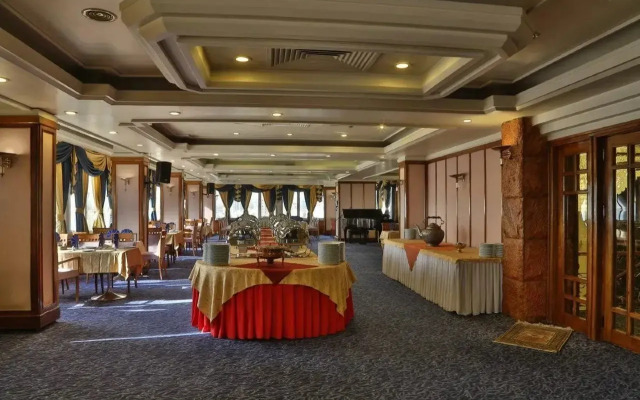 Hotel Homa Teheran