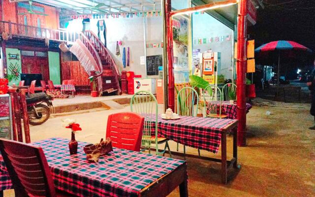 Du Già Mường Trà Garden Homestay