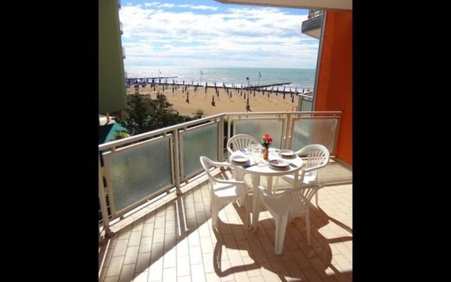 Apartment With Sea View For 5 People by Beahost Rentals