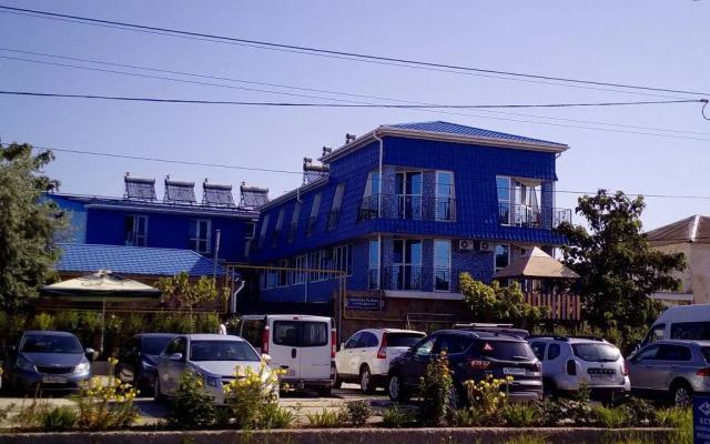 Zolotaya Rybka Guest House