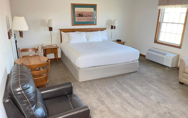 Farmstead Inn & Conference Center