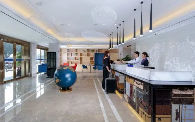 Kyriad Marvelous Hotel (Xingzhong Plaza, Zhongshan West District)