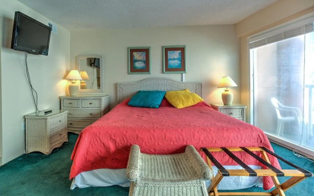 St. Clements 201 Studio Bedroom Condo
