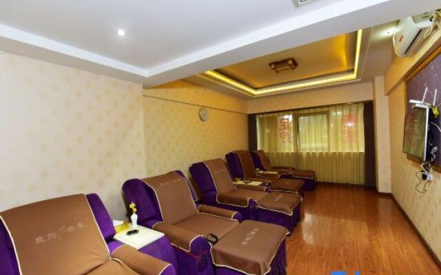 Greentree Alliance Xishuangbanna Peacock Lake Hotel