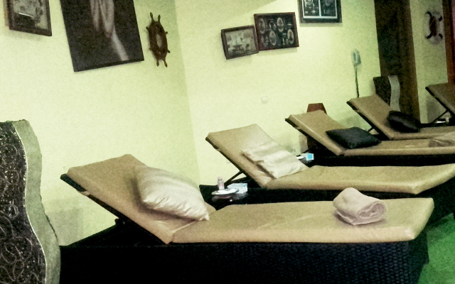 Le Zenith Hotel