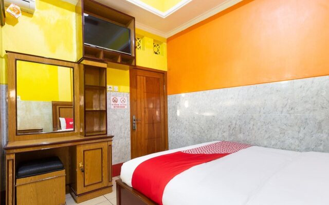 OYO 3727 Homestay Gayatri Sawojajar