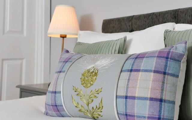 Select Serviced Accommodation - Canal Walk