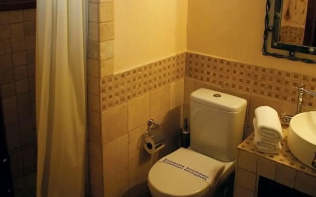 Roes Suites