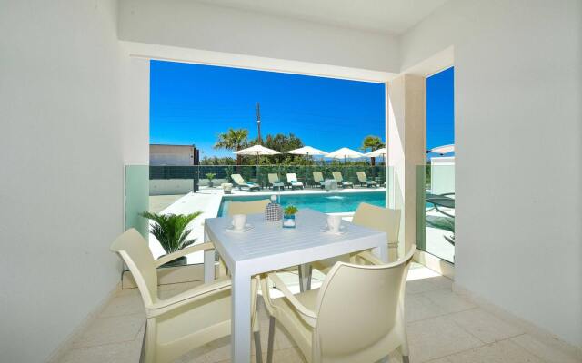 Luxury Apartments Villa Arta