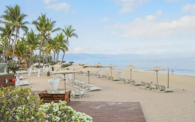 1bedroom Suite - 1 Block Away to Icon Beach