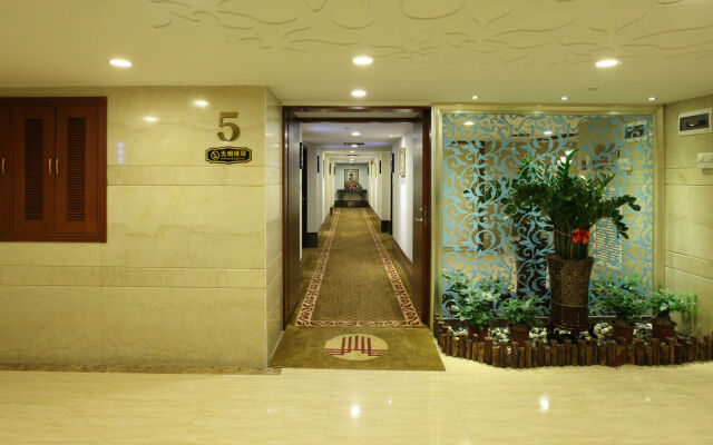 New World Hotel