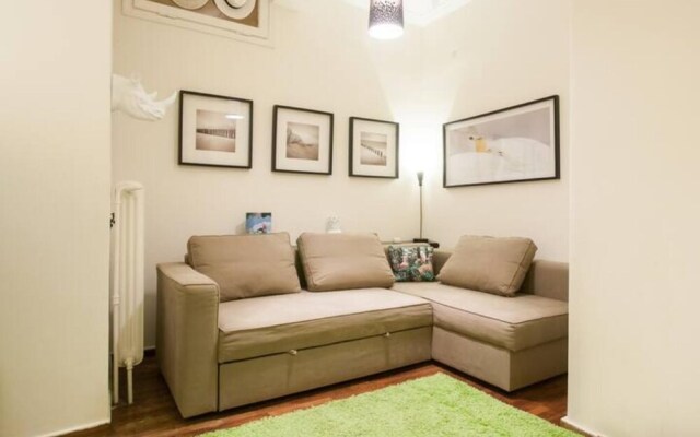 Traveler's Dream in Historic Acropolis Downtown