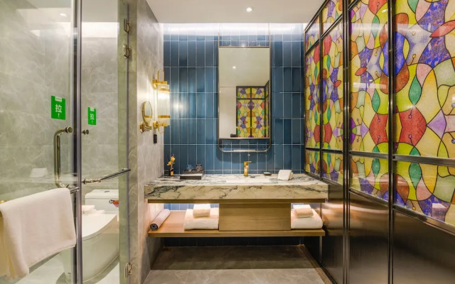 Zhongshan Babylon Hotel