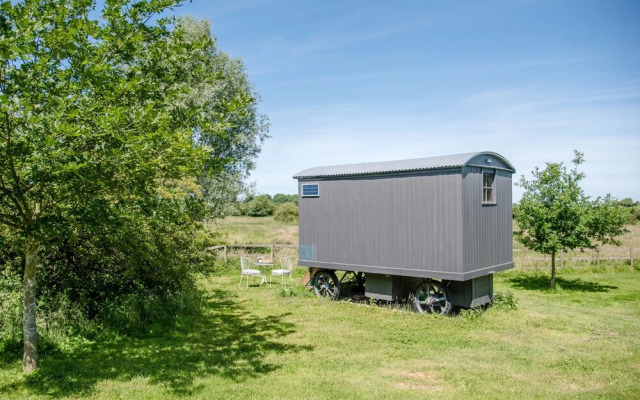 Abbey Shepherds Hut, Eye