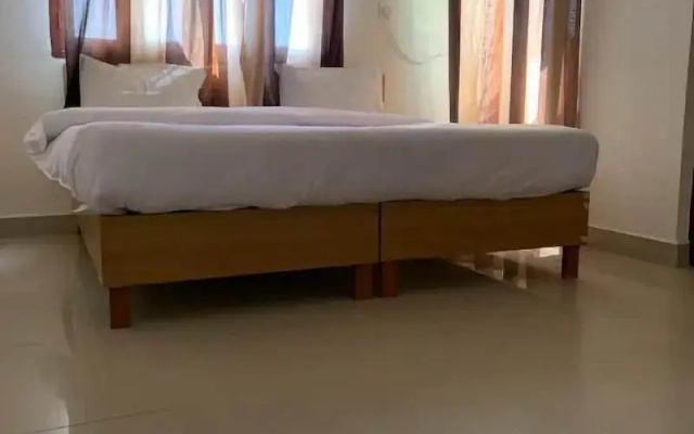 Earth View Residency