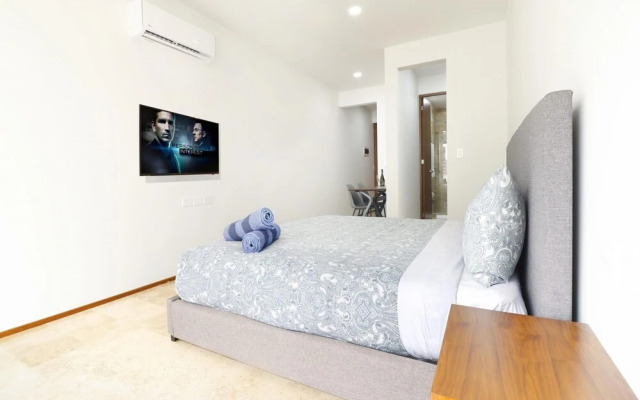 Cute Studio Downtown 5 Mins to the Beach