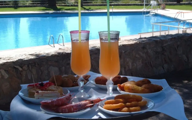 Good Standard Furnished Chalet on Nice Park